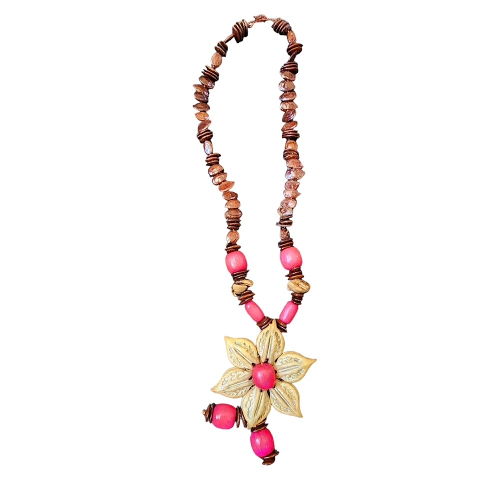 She'll Necklace - Picture 1 of 1